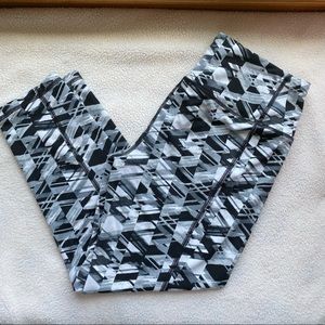 VSX Crop Leggings